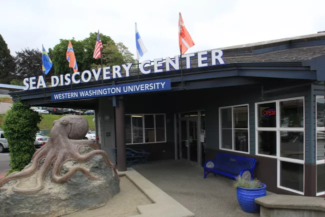 The entrance to WWU&#039;s public aquarium, SEA Discovery Center in Poulsbo, WA